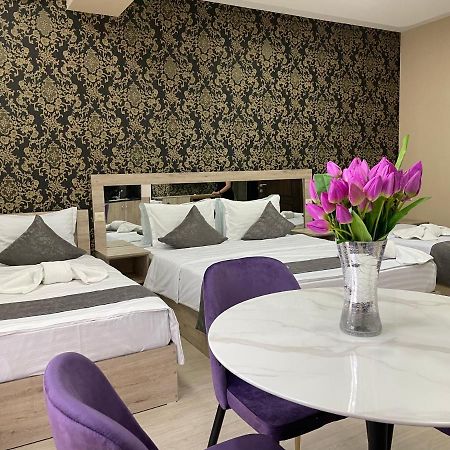 Kamar Hotel Иджеван Екстериор снимка